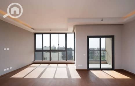 3 Bedroom Flat for Sale in 6th of October, Giza - Screenshot (2014)_1400x900. jpg