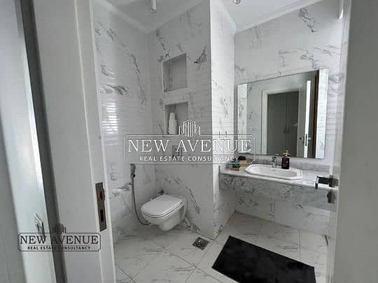 10 11ea0a50-e95e-45d0-9bc0-8ba8209b1e52. png