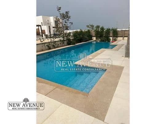 18 80318b0a-2de1-48c5-a290-0d38153afd48. png