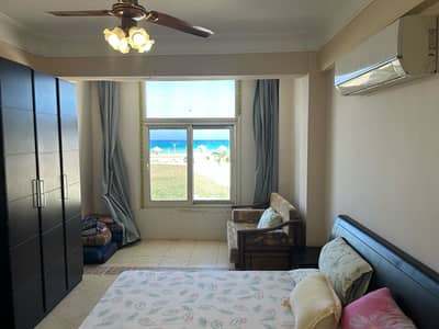 5 Bedroom Villa for Sale in North Coast, Matruh - A complete villa overlooking the sea