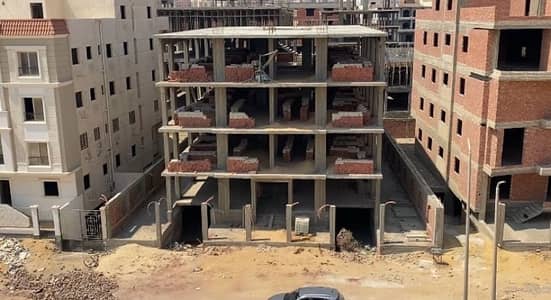 Residential Land for Sale in New Cairo, Cairo - عمارة للبيع في بيت الوطن التجمع
