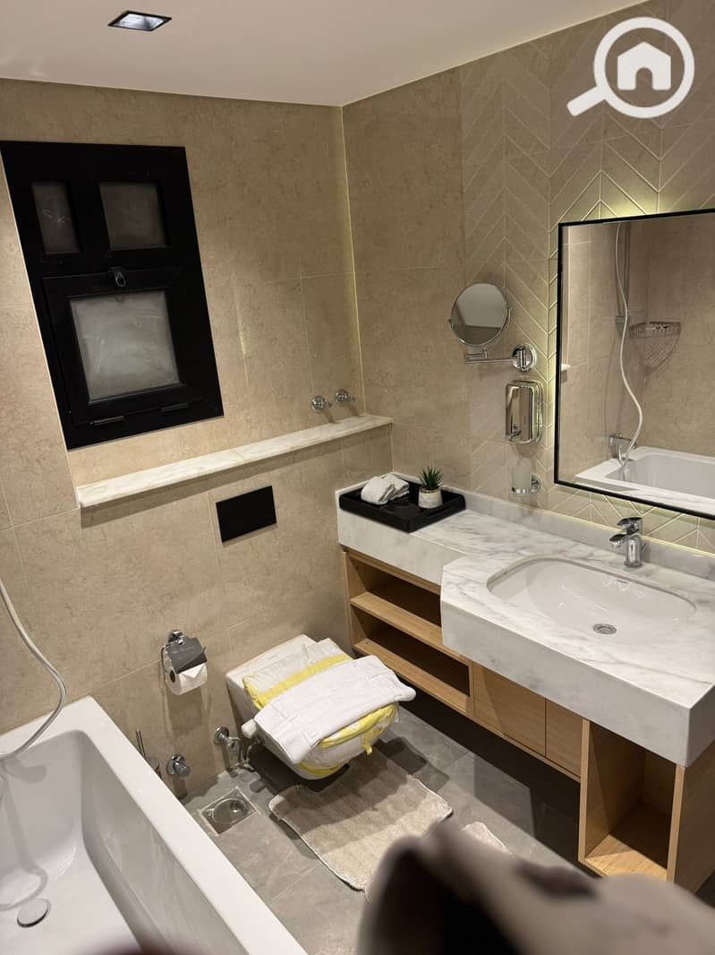 14 efdc15d7-5079-4ba9-ac11-87c23209f403. jpg