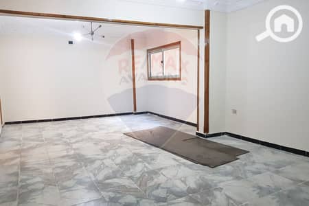 فلیٹ 3 غرف نوم للبيع في ميامي، الإسكندرية - 1. jpg