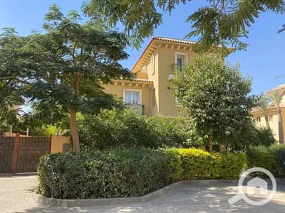 5 Bedroom Townhouse for Sale in New Cairo, Cairo - 493757952_4124034384493344_1057262591671632786_n. jpg