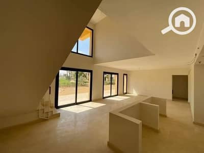 تاون هاوس 4 غرف نوم للبيع في 6 أكتوبر، الجيزة - FB_IMG_1734270438726. jpg