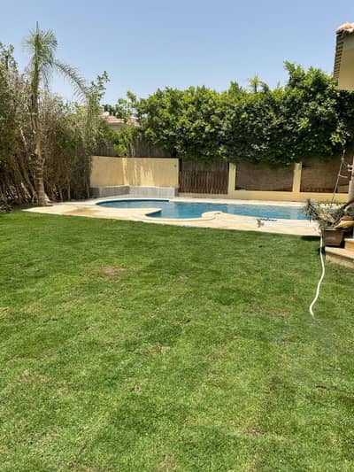 4 Bedroom Villa for Rent in Sheikh Zayed, Giza - Villa with Magnificent Pool at Beverly Hills