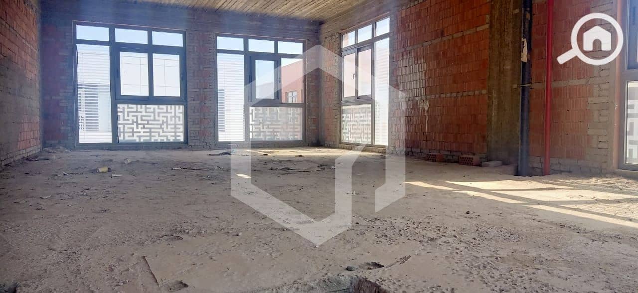 5 The Courtyard 5. jpg