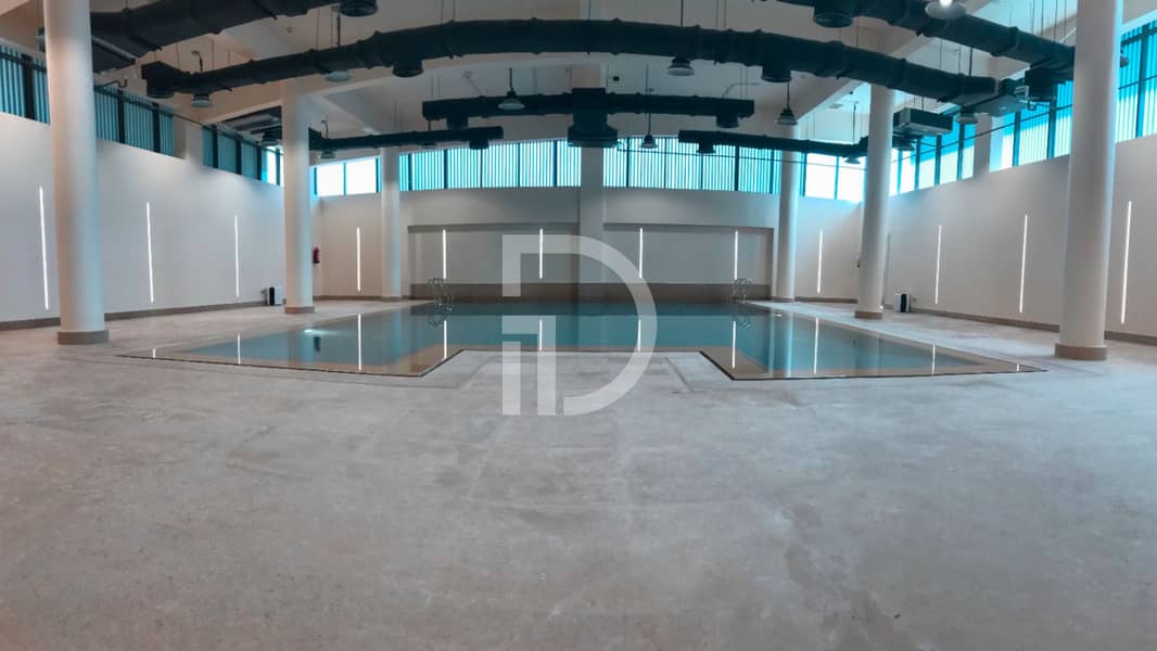 24 Vth Square - Live Photos _page-0029. jpg