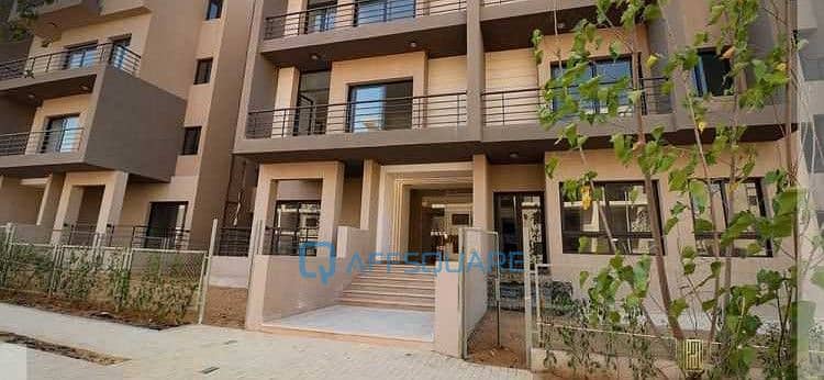 2 Facade-of-Apartment-Buildings-in-Fifth-Square. jpg