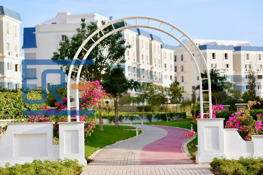 10 Mountain view Hyde park Entrance gate. jpg
