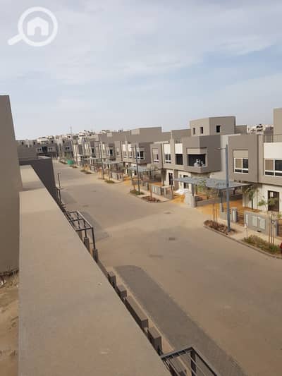 4 Bedroom Townhouse for Sale in Sheikh Zayed, Giza - WhatsApp Image 2025-05-27 at 2.51. 09 PM. jpeg