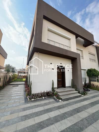 5 Bedroom Townhouse for Sale in 6th of October, Giza - 1. jpeg