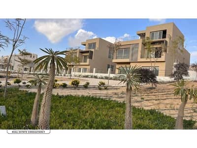 4 Bedroom Villa for Sale in New Cairo, Cairo - 5. jfif. jpg
