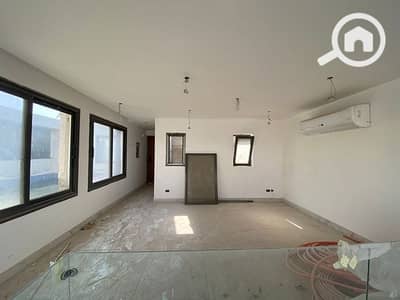 4 Bedroom Penthouse for Sale in New Cairo, Cairo - WhatsApp Image 2025-06-04 at 17.03. 01_6c3a18bc. jpg
