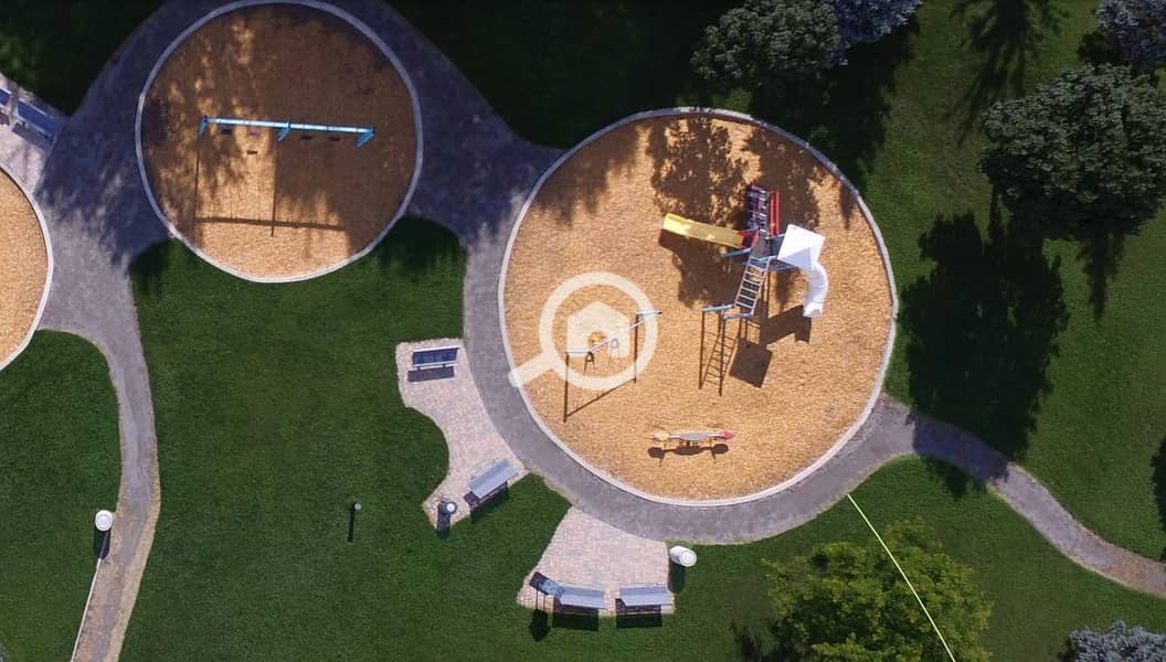 9 Crescent_WalkCrescent_WalkCrescent_WalkScreenshot_2025-03-12_170102. png