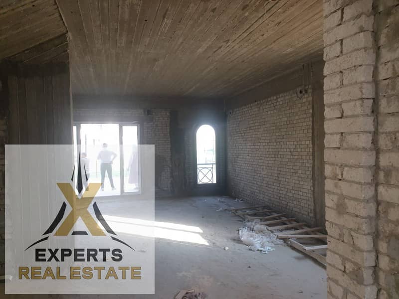 9 e9311703-f62d-49be-ac45-155e5d537580. jpg