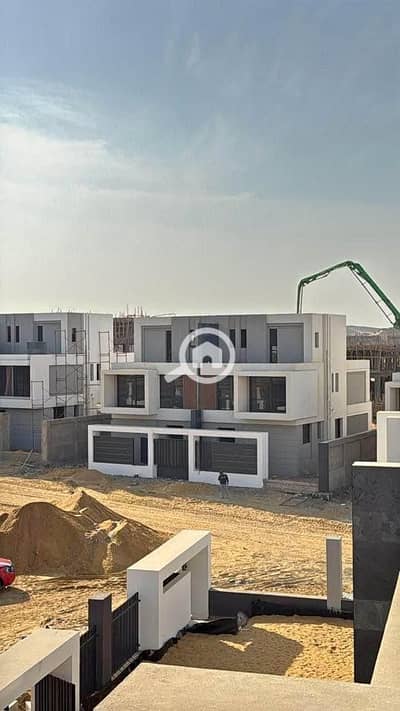 4 Bedroom Townhouse for Sale in New Cairo, Cairo - WhatsApp Image 2025-01-08 at 1.49. 50 PM (3). jpeg