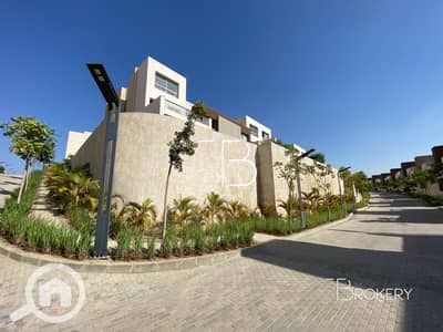 5 Bedroom Townhouse for Sale in 6th of October, Giza - 1. jpg