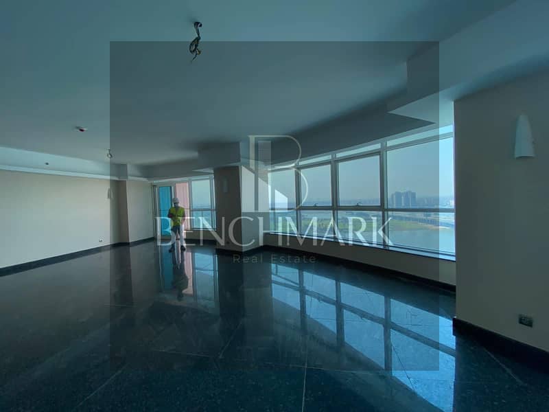 7 488655298_4065509603738595_8813929402211616752_n. jpg