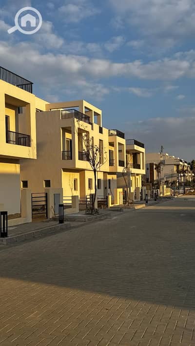تاون هاوس 3 غرف نوم للبيع في 6 أكتوبر، الجيزة - IMG-20250625-WA0065. jpg