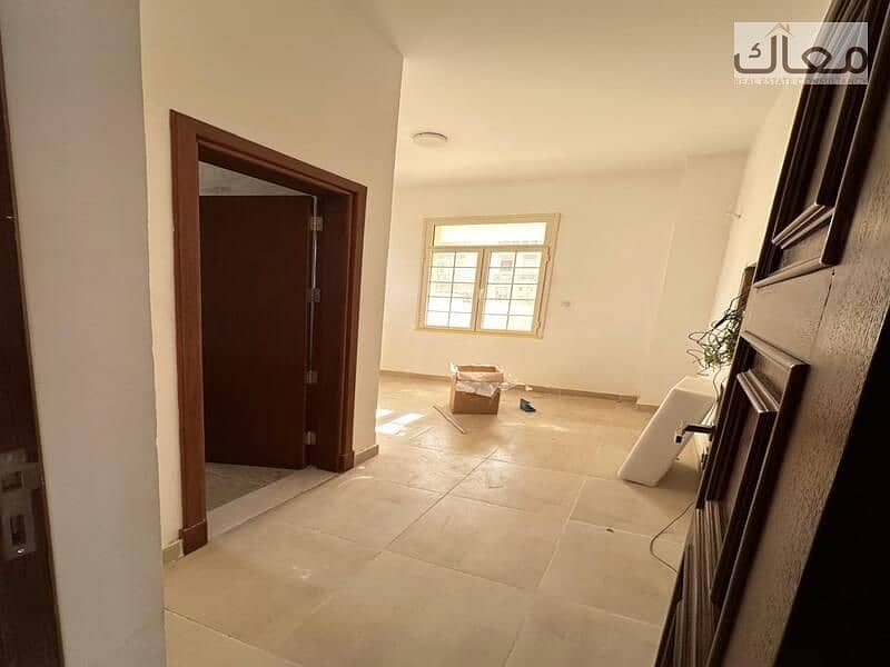 15 f4539085-2bd9-404b-bb82-155042c9b827. jpg