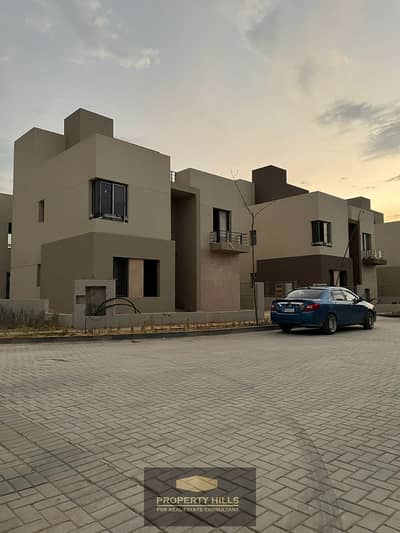 تاون هاوس 4 غرف نوم للبيع في 6 أكتوبر، الجيزة - PHOTO-2024-05-22-15-51-14 (7). jpg