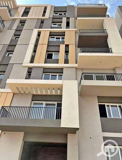 2 Bedroom Flat for Sale in Mostakbal City, Cairo - 484704233_4023309914609620_4658887755663003783_n. jpg