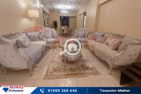 3 Bedroom Flat for Sale in Gianaclis, Alexandria - 20250620_141613. jpg