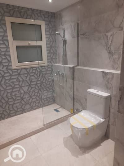 فیلا 5 غرف نوم للبيع في 6 أكتوبر، الجيزة - WhatsApp Image 2025-06-30 at 2.33. 11 PM. jpeg
