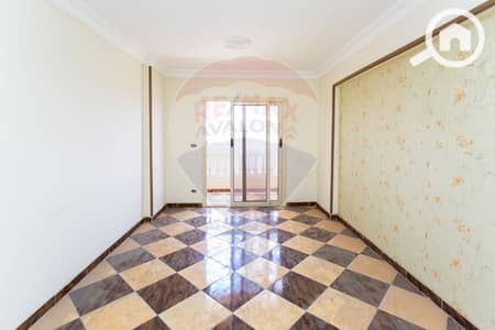 شقة 3 غرف نوم للبيع في سموحة، الإسكندرية - 1. jpg