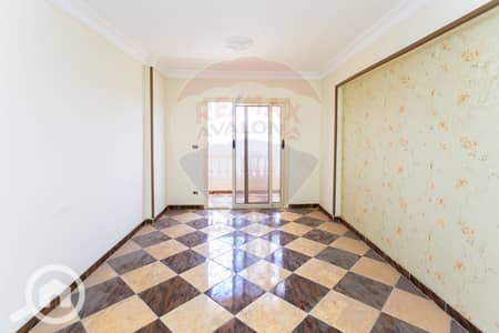 شقة 3 غرف نوم للبيع في سموحة، الإسكندرية - 1. jpg