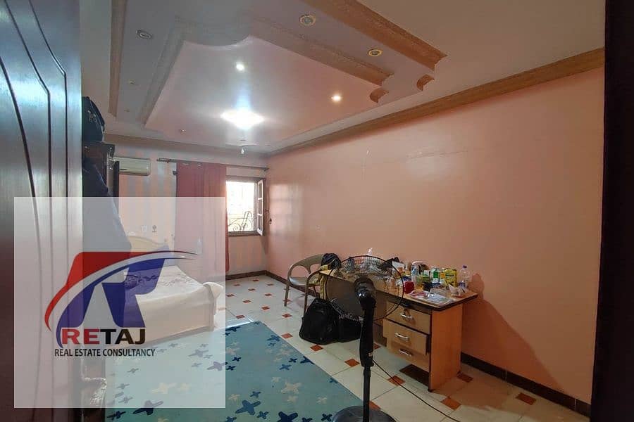 4 4e50735d-33ef-4cee-a3d5-465bd5132714. jpg