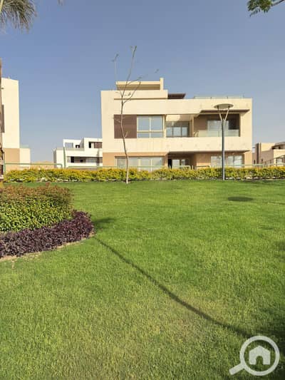 5 Bedroom Villa for Sale in 6th of October, Giza - WhatsApp Image 2025-05-03 at 4.08. 32 PM. jpeg