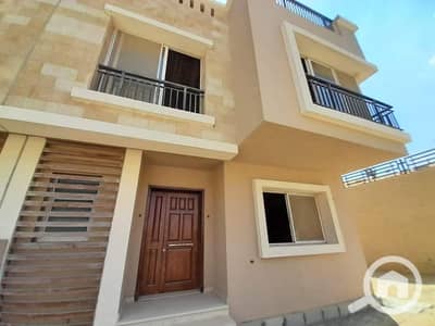 فیلا 3 غرف نوم للبيع في القاهرة الجديدة، القاهرة - WhatsApp Image 2025-03-16 at 21.03. 07_aefea342. jpg