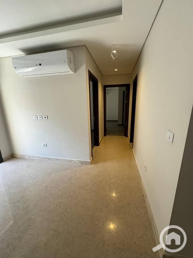 6 bed68bfc-c72d-488a-926e-23879a5125d0. jpg
