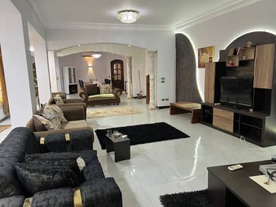 6 Bedroom Villa for Sale in Sheikh Zayed, Giza - فيلا حدائق السليمانيهً A3 المالك