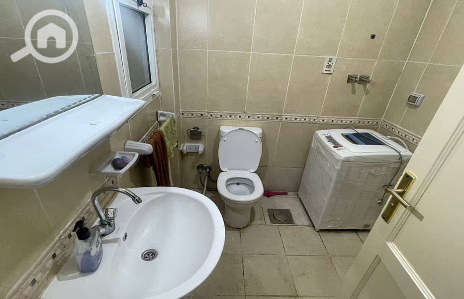 4 636d445c-4d46-4faf-afe4-11942e3ac0af. jpg