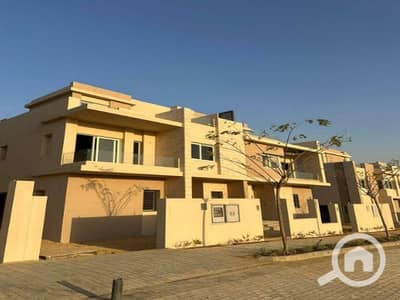 تاون هاوس 3 غرف نوم للبيع في 6 أكتوبر، الجيزة - 915962f5-52b1-421b-9041-72b2f5087949. png