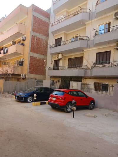 Residential Land for Sale in 10th of Ramadan, Sharqia - منزل للبيع بالعاشر من رمضان - الحي 2 - مجاورة 12
