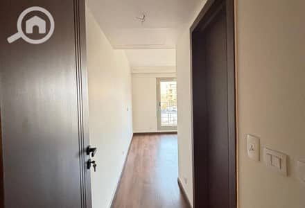 2 Bedroom Flat for Sale in Sheikh Zayed, Giza - b5eb9140-ba67-4348-a4f1-4f6aa6ca0f4a. jpg