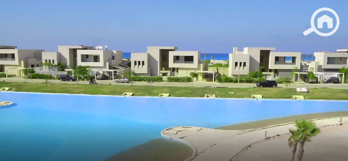 7 Hacienda-Bay-Palm-Hills. png