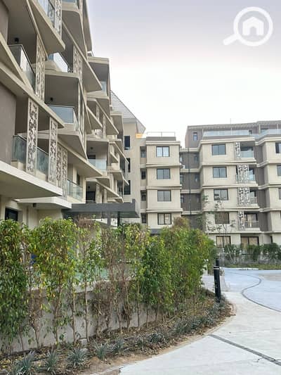 3 Bedroom Flat for Sale in 6th of October, Giza - PHOTO-2025-02-10-14-00-39(1). jpg