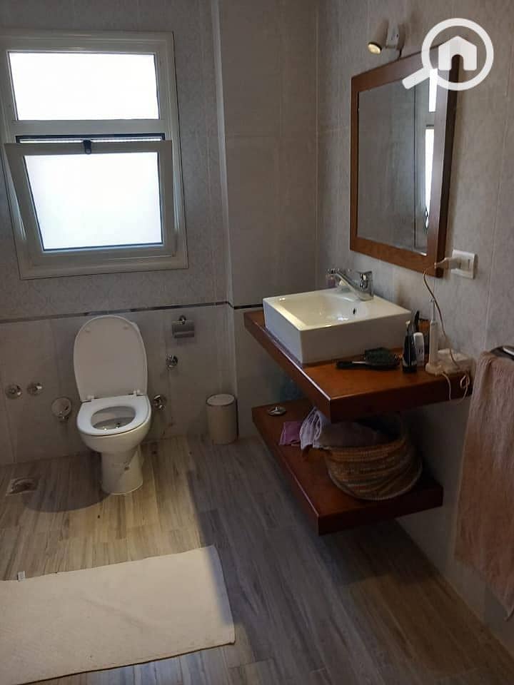 7 ]]]]. jpg
