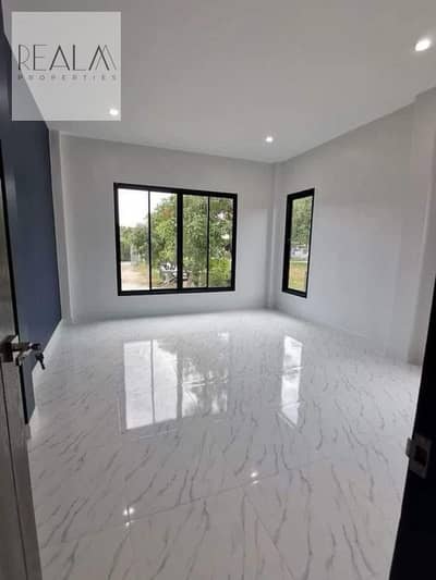 2 Bedroom Apartment for Sale in Sheikh Zayed, Giza - 469918657_122123734070409482_1017544464866754937_n. jpg