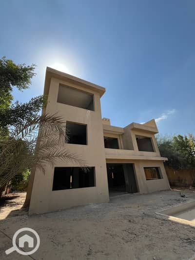 6 Bedroom Villa for Sale in Sheikh Zayed, Giza - 30e40388-626d-4d52-90a7-ce88649390ce. jpeg