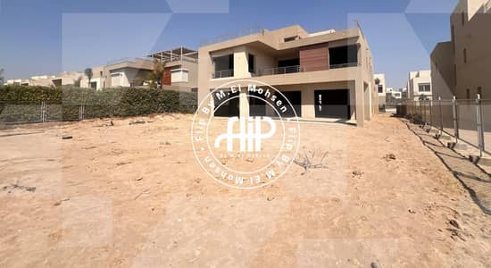 فیلا 8 غرف نوم للبيع في 6 أكتوبر، الجيزة - IMG-20250701-WA0055. jpg