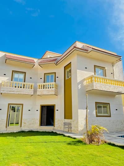 فیلا 4 غرف نوم للبيع في برج العرب، الإسكندرية - فيلا للبيع في كنج مريوط الاسكندرية