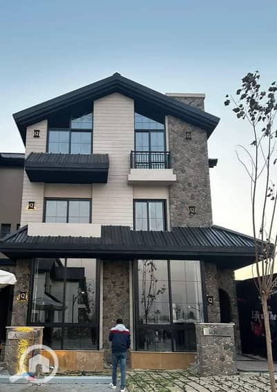 تاون هاوس 4 غرف نوم للبيع في القاهرة الجديدة، القاهرة - IMG-20250127-WA0132. jpg