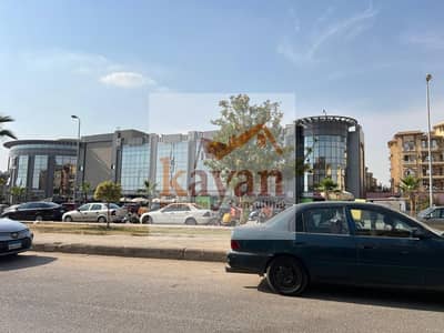 محلات تجارية  للايجار في القاهرة الجديدة، القاهرة - 215e92a2-d3f9-4547-8548-8c9347c5d0a6. jpg
