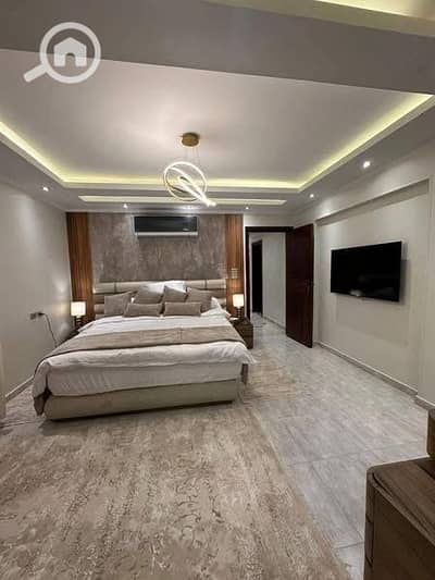 5 Bedroom Villa for Sale in New Cairo, Cairo - 509598550_122201078732251698_584308507416446949_n. jpg